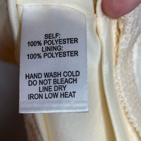 Lulus Dress Size XS Magical Moonlight
Cream Sequin Off-the-Shoulder - Picture 8 of 8